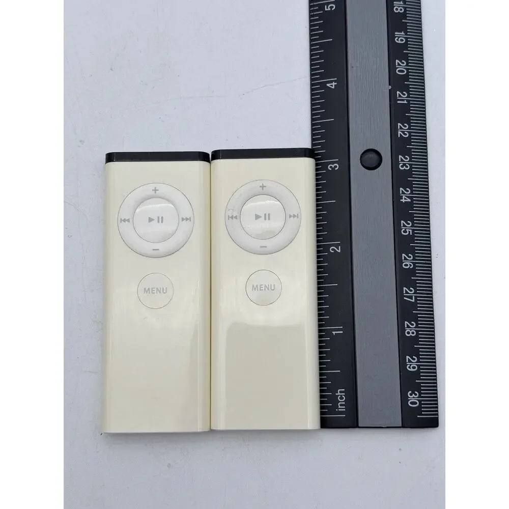 2 Apple Remote Controls Apple TV MacBook iMac Mac Pro A1156 Tested Working